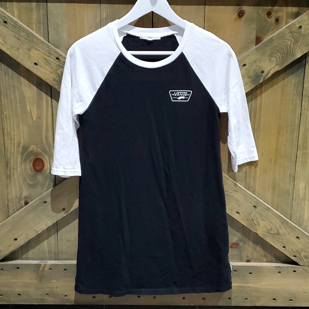 VINTAGE Y2K VANS BLACK AND WHITE BASEBALL TEE